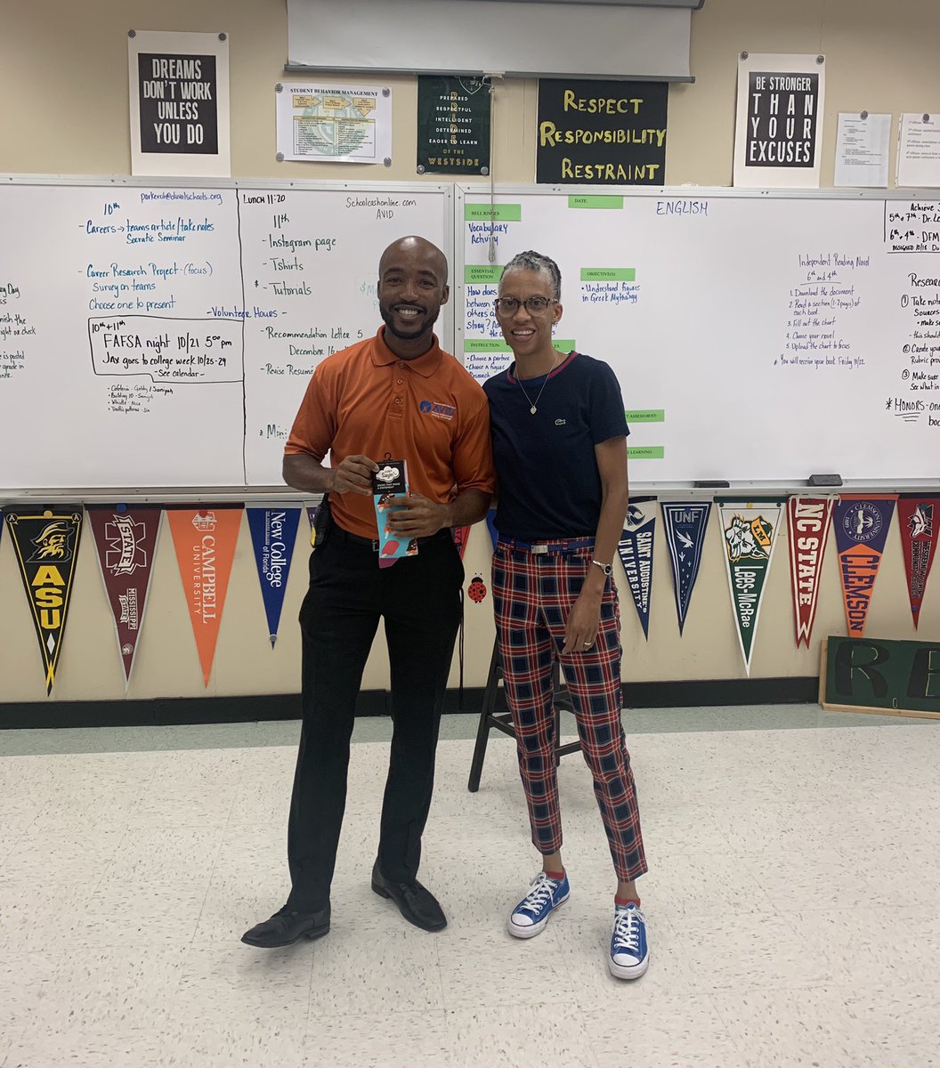 SirOxfordVI's tweet photo. I had a good day celebrating my birthday with my Commander family!!! Thank you for all the love @parkercr6, @EdwardHWhiteHi1, Mrs. Skipper, Mr. Ballard, and all my wonderful students!! I love what I do!! ✊🏾 https://t.co/SuxjRFiDHt
