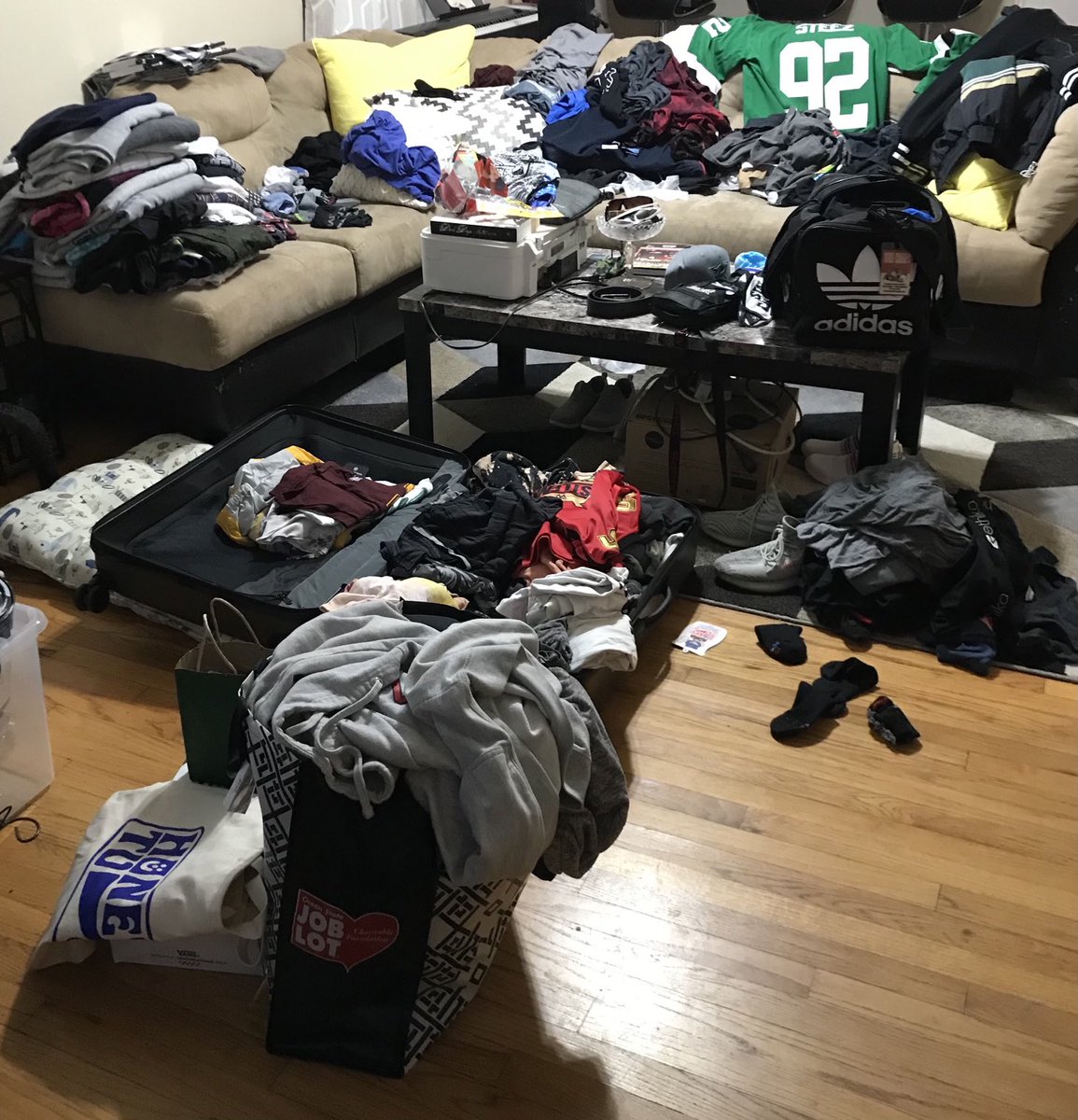 Nitzrichards tweet media