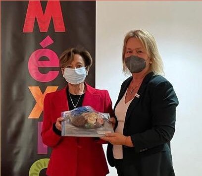 NexosTuristicos's tweet image. SE REACTIVA PROMOCIÓN DE MÉXICO EN EUROPA
Con el objetivo de que #México sea nuevamente la opción de visita para el #TurismoExtranjero, socios @CONEXSTUR y su presidenta Verena Knopp, inician #roadshow "The Door To Mexico" en #España en conjunto con aliados estratégicos. @SRE_mx