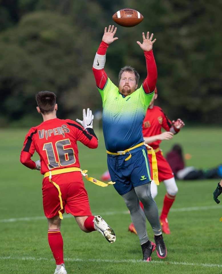 AntrimJets's tweet photo. Whe your in mid jump but in full concentration. Thanks to Dave Pettard Photography for the capture. New kits sponsored by KennyP.T made by Playr-fit https://t.co/rbjrUOcREH