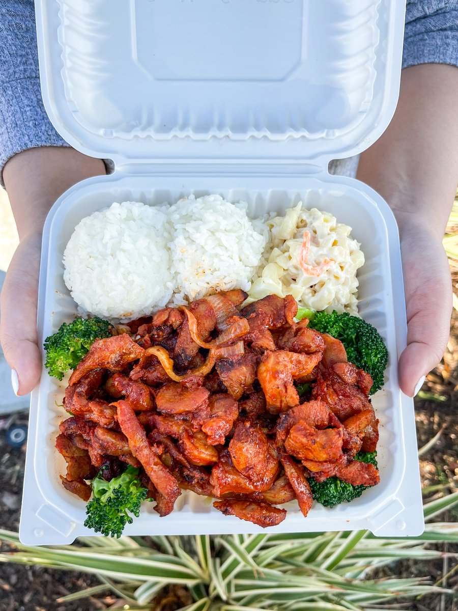 onohawaiianbbq's tweet photo. Can you handle the heat? 🔥 Our Island Fire Chicken is sure to bring the fire 🥵
#ono #onohawaiian #hawaiianfood #alohaineverybite #spicyfood #islandfire https://t.co/zRb4g6Y1FL