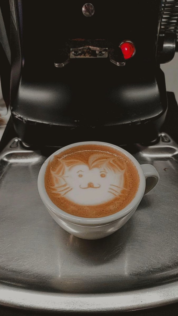 JosueSanjurjo1's tweet photo. Cafecito 🤗🤗
.
.
#cafe #cafeteando #latte #coffee #itscoffee #Barista #latteart https://t.co/3hfoCsbfvn