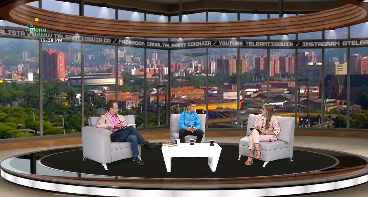 movilidad_med's tweet photo. Nuestro gerente de Movilidad Humana, Wilson López, estuvo en el programa #APlenoDía de @Teleantioquia hablando sobre #ZUAP.
"Dentro del #PIGECA una de las estrategias es proteger a las personas de las emisiones directas, a través de Zonas Urbanas de Aire Protegido" https://t.co/TgmYR7874i