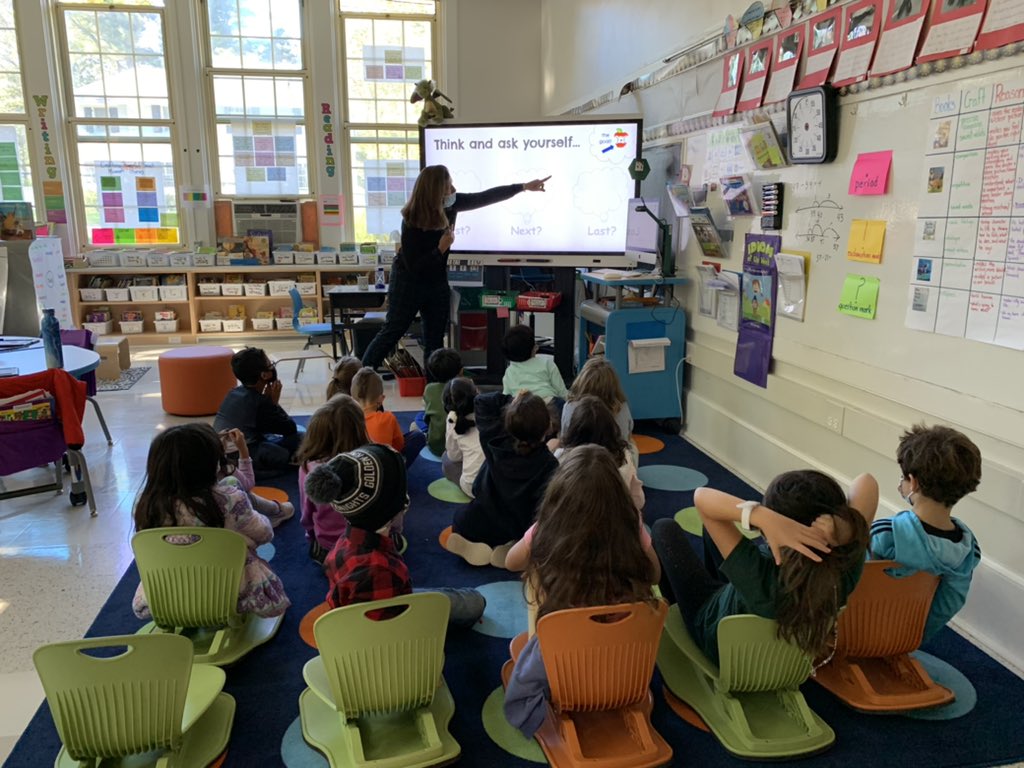 r_witmer's tweet image. Our first coding class with Ms. Torrey! @mstorrey2014