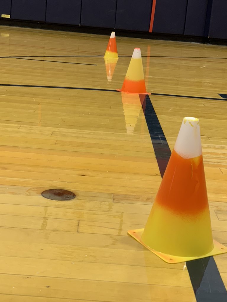 Today’s warm-up activity was Candy Corn Cone Flip Challenge. We discussed how today’s challenge made them feel? 😁😑😤 #rebelltone @BellapMrs @JMWiener
@CCSD_HPE @BellMSPhysEd