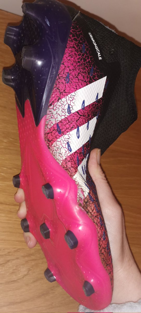 Kittyflee's tweet photo. @adidas @adidasUK Could anyone advise where I stand regarding a warranty on a pair of football boots bought at the beginning of June that I no longer have a receipt for?  Always buy Adidas football boots for my son &amp; have had much much longer than 20wks use out of every pair in the past! https://t.co/Yp4kCldAfC