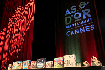 Ludovox_fr's tweet photo. NeWs - Du neuf côté règle du jeu ... de l'As d'Or ! ► https://t.co/wOAfLOicuu #j2s #jeudesociété #tabletop @fijcannes #boardgames #jeudesociete #tabletopgames https://t.co/hEkgkDHuf6