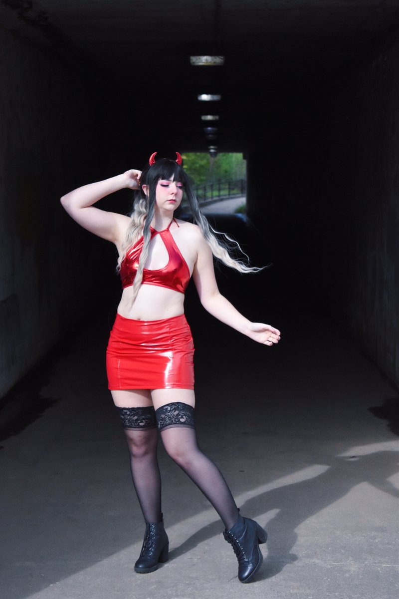 SnowfallStudio's tweet photo. Our friends @AllyceHime &amp; @Sumire_cosplay1 did this WONDERFUL cosplay of Yuika and Katsuki's Halloween costumes! They also did a couple other outfits so more to come~ 

#cosplay #visualnovel #vndev #indiedev #fanart #vncosplay https://t.co/ybaqAxr39Q