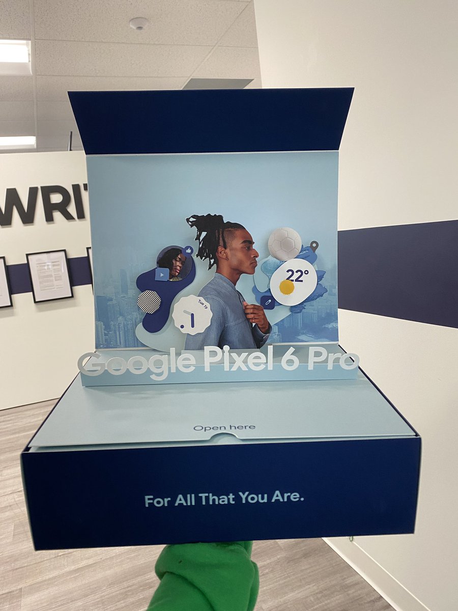 Linus Tech Tips tweet media