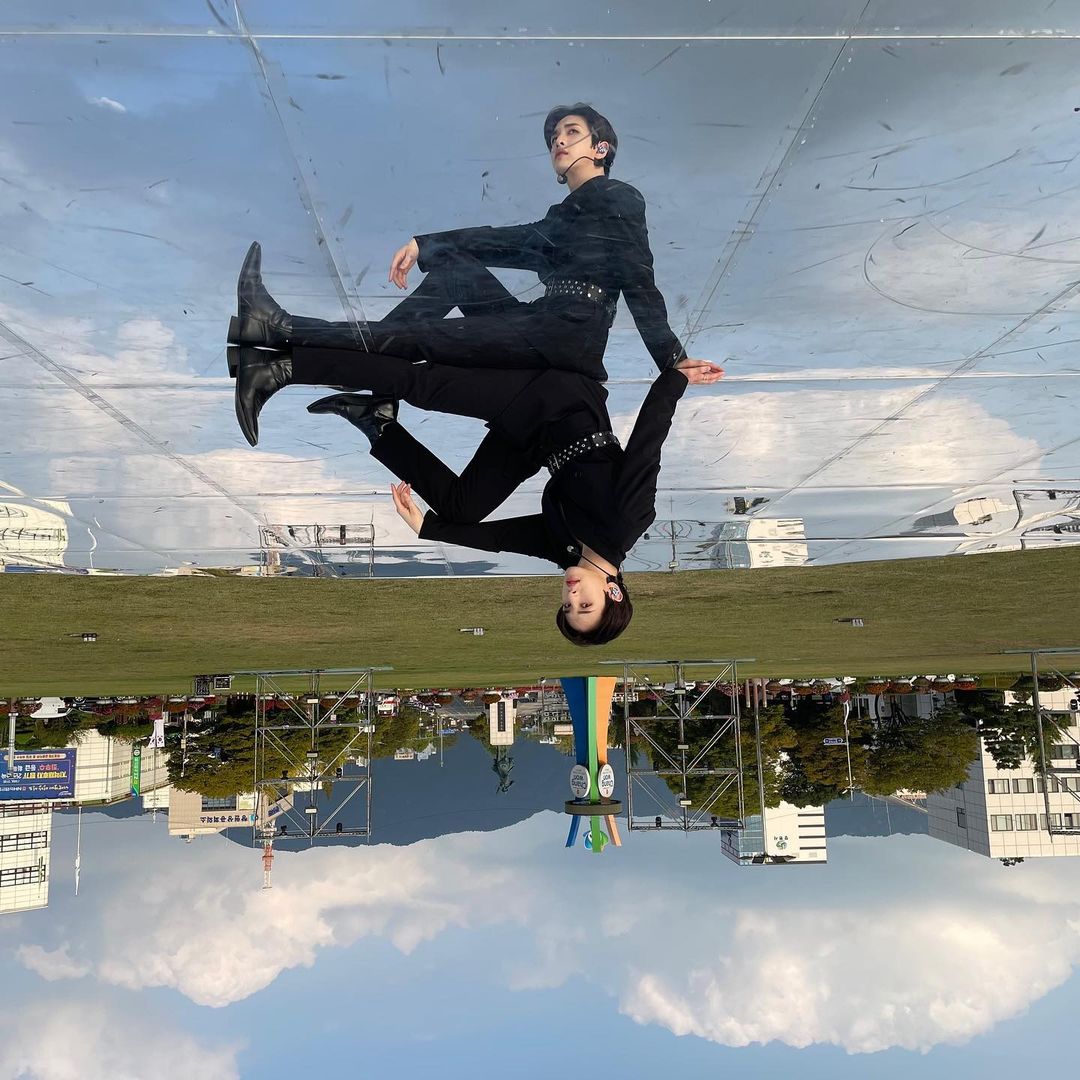 ALLENMA_GLOBAL's tweet photo. 211019 #ALLEN INSTAGRAM UPDATE

'Cause I'm on top of the world, 'ey

📸: SERIM 

🔗: https://t.co/vmsB2kfH8M

#ChangwonKPOPWorldFestival #창원케이팝월드페스티벌 #CRAVITY #ALLEN #크래비티 #앨런 #C_DAILY #LUVITY @CRAVITYstarship @CRAVITY_twt https://t.co/SGFFumYLS7