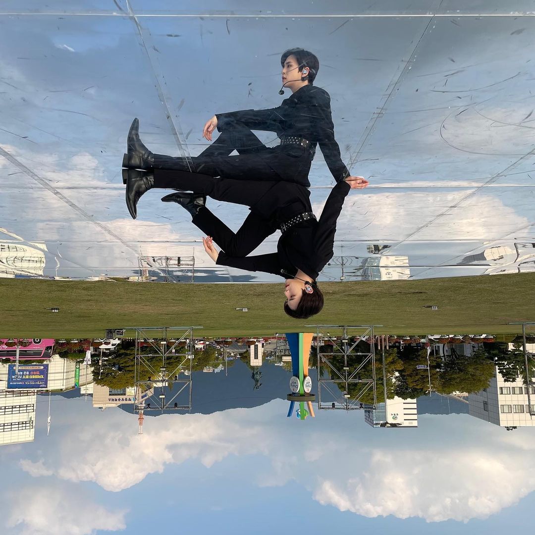 ALLENMA_GLOBAL's tweet photo. 211019 #ALLEN INSTAGRAM UPDATE

'Cause I'm on top of the world, 'ey

📸: SERIM 

🔗: https://t.co/vmsB2kfH8M

#ChangwonKPOPWorldFestival #창원케이팝월드페스티벌 #CRAVITY #ALLEN #크래비티 #앨런 #C_DAILY #LUVITY @CRAVITYstarship @CRAVITY_twt https://t.co/SGFFumYLS7