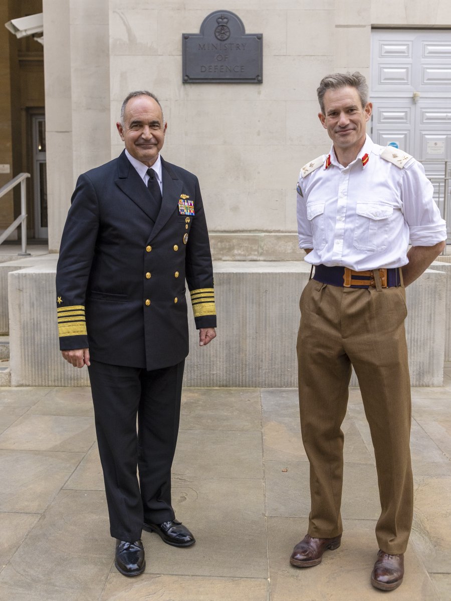 DefenceHQ's tweet image. We were delighted to welcome Admiral Chas Richard, Commander of @US_Stratcom to London today. 🇬🇧 🇺🇸 
 
Defence Secretary @BWallaceMP and First Sea Lord @AdmTonyRadakin had constructive discussions with the Admiral during his visit.