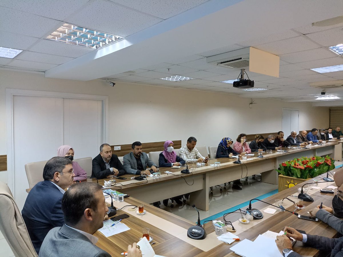 İlçe Başkanımız Av. <a href="/Mhmtemollaoglu/">Av. Mahmut Eminmollaoğlu</a>  başkanlığında, İl Koordinatörümüz <a href="/Nurullahaktas__/">Nurullah AKTAŞ</a> ‘ın katılımıyla yürütme ve yönetim kurulu toplantılarımız gerçekleştirildi.