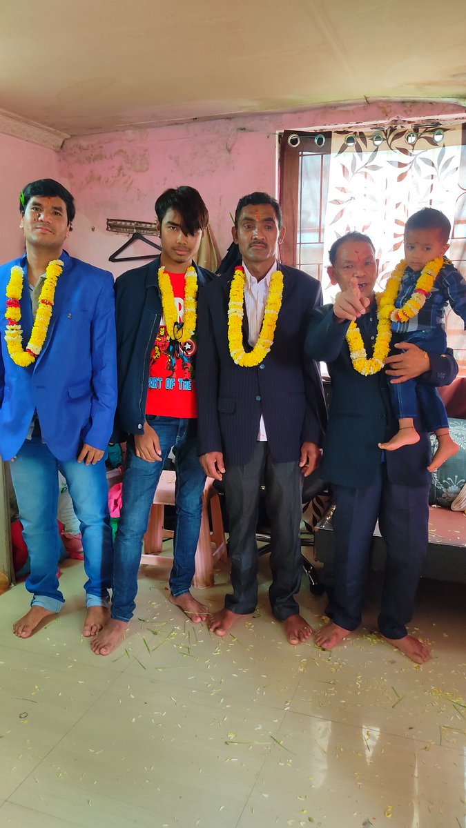 Mahesh_Chalaune's tweet image. Had a wonderful Dasara 2021 🥰🥰🌺