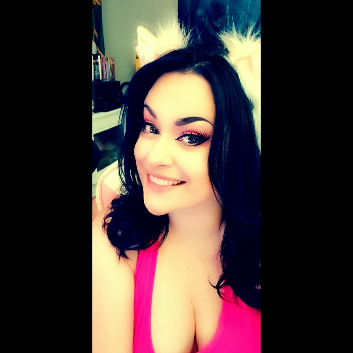 PickyNixie's tweet photo. https://t.co/apiKd8xpcm

#twitch #twitchaffiliate #livenow #live #comehangout #follow #followme #teamb42 #SBS #panda #pandapoo #rainbow #custommerch #merch #art #design #gamer #loyalty #customdesign https://t.co/fDTeQKR6be