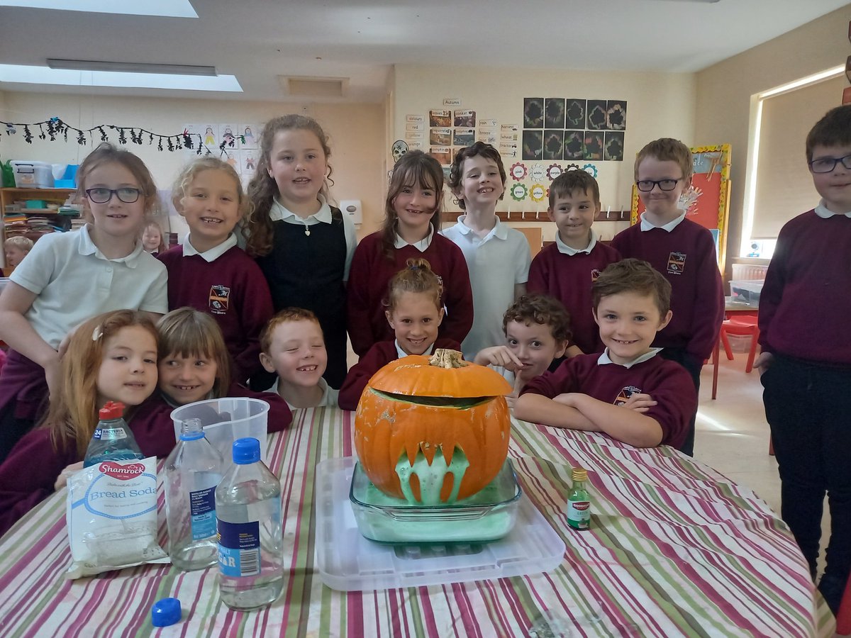 Fun with the puking pumpkin 🎃 🤢 in first class <a href="/kinvarans/">Kinvara NS</a>