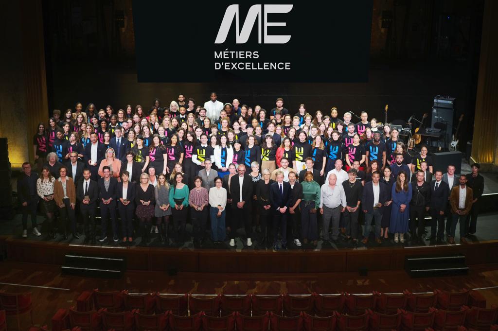 With an exceptional event, LVMH commits to and preserves its 280 Métiers d'Excellence through an ambitious program to promote these promising careers for the next generation. Learn more:lvmh.com/news-documents… #LVMH