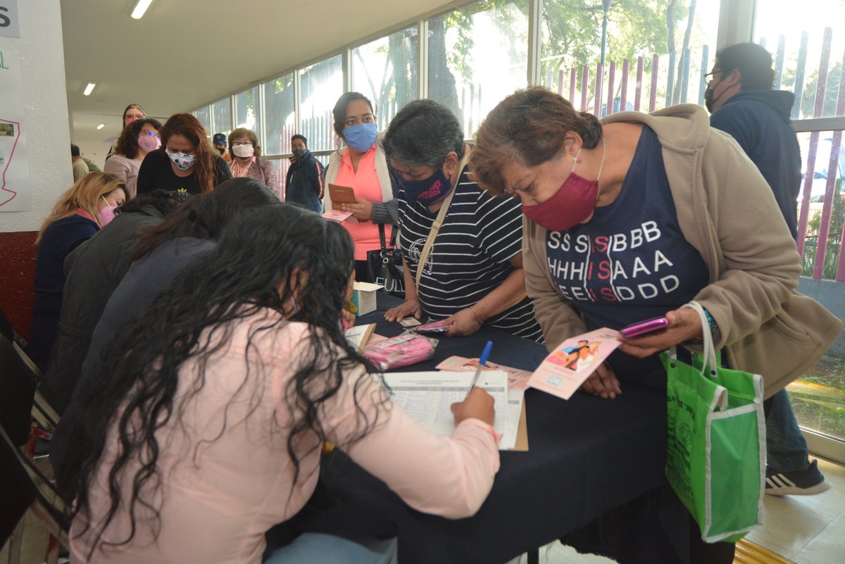 Seguimos sumando junto a @cancerwarriors_, <a href="/bepinkmexico/">BePink México</a> y <a href="/CimaFundacionMX/">Fundación Cima</a> en la prevención y detección oportuna del cáncer de mama. Además de pláticas de sensibilización, estamos regalando 300 mastografías a las vecinas. 
#FuerzaGuerreras‼️💪
