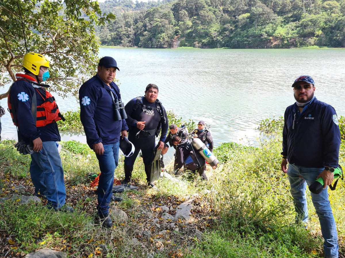 🟢 Sumamos esfuerzos con #Uruapan #Michoacán 🟢
Los expertos en rescate acuático del #SUEM #Edomex #Buzos y su servidor, acudimos el día de hoy a la Presa de Matanguaran para trabajar en equipo.