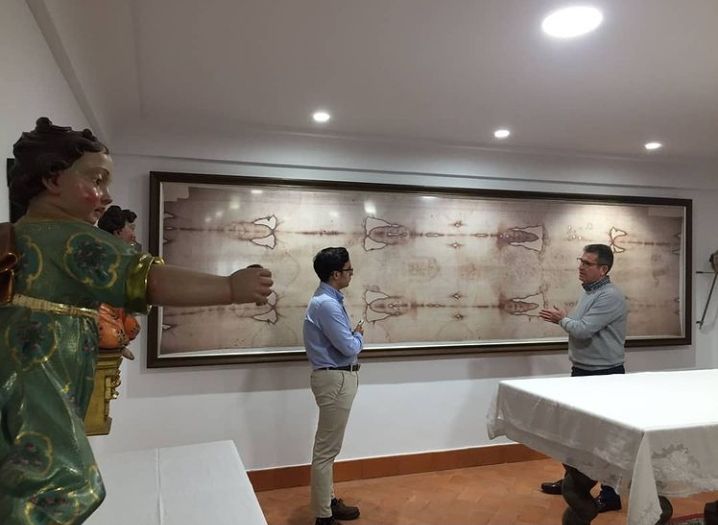 LaViaSacra's tweet photo. Para ello, contaremos con:

👤 Alberto Villar (Hno. Mayor)
👤 Daniel Luque (Dip. Mayor de Gobierno)
👤 Miguel Rodríguez-Pantoja (Consiliario)
👤 Mercedes Fernández (Vocal de Cámara)

En los próximos días verá la luz el programa, ¡estad atentos! https://t.co/AMjrnginE0