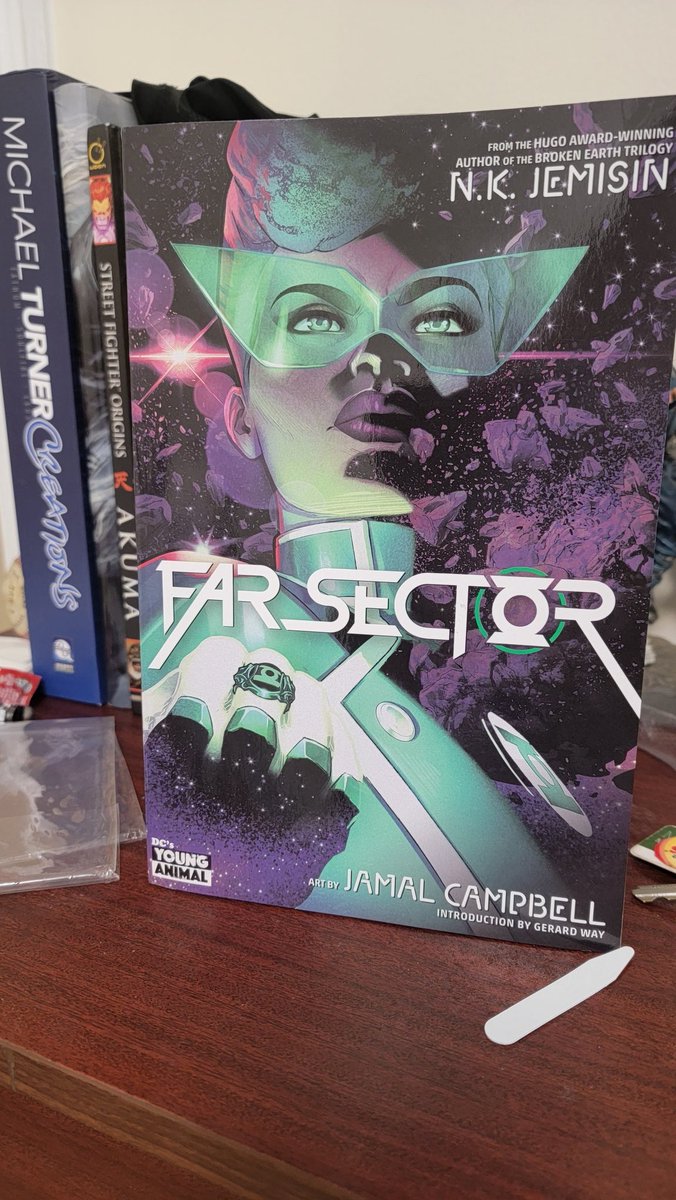TheMtVernonKid's tweet photo. Dear @nkjemisin Just came in the mail today the entire series of Far Sector in my collection now. Looking forward to finally reading the adventures of Rookie GL Sojourner "Jo" Mullein 

#farsectorcomic 
#dccomics 
#geek4life https://t.co/CLYM81tkIO