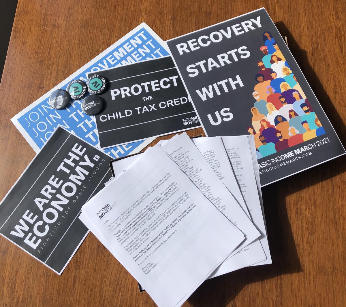 income_movement's tweet photo. PROTECT THE CHILD TAX CREDIT.

In 2 days, we are delivering almost 65,000 petition signatures to key members of Congress demanding that the #ChildTaxCredit be made permanent.

Help us get to 75k by sharing the petition with 5 people you know: https://t.co/8xVHcdZyKY https://t.co/3a1ofhhejC