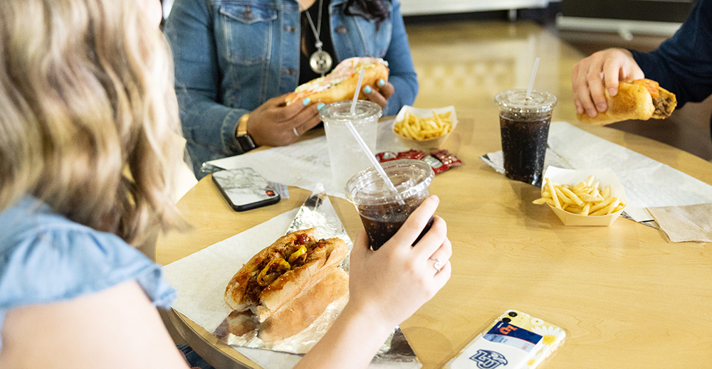 8 cheesy, beefy, melty ways with cheesesteak ow.ly/JAfA50GtmKS <a href="/Tara_Fitzie/">Tara Fitzpatrick</a>