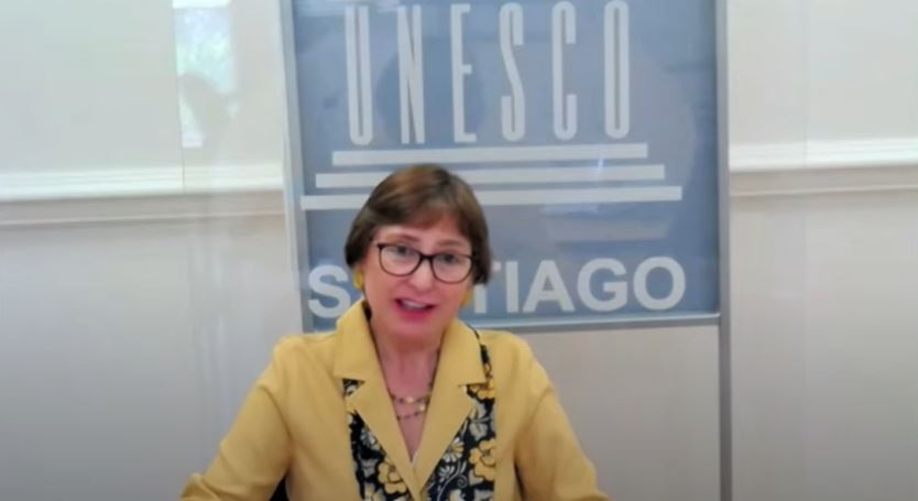 The_Dialogue's tweet image. "More than 120 million students were not able to attend school in-person. After 2 school cycles, according to UNICEF, 80M students are still in this situation. This has exacerbated a fragmentation of school systems."

@claudiauribe18 of @UNESCO on school systems. #DiálogoCAF2021