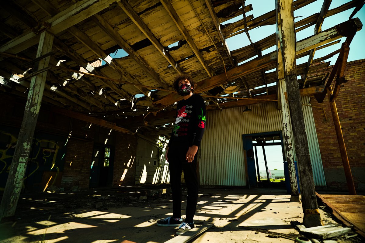 Toniii316's tweet photo. "I Know That I'll Make It If I Make It Past All My Demons..."
New Single 'Glasshouse' Now Streaming On All Platforms!!!
 https://t.co/wjKQ2bHC4R https://t.co/OIXLtVmSX8