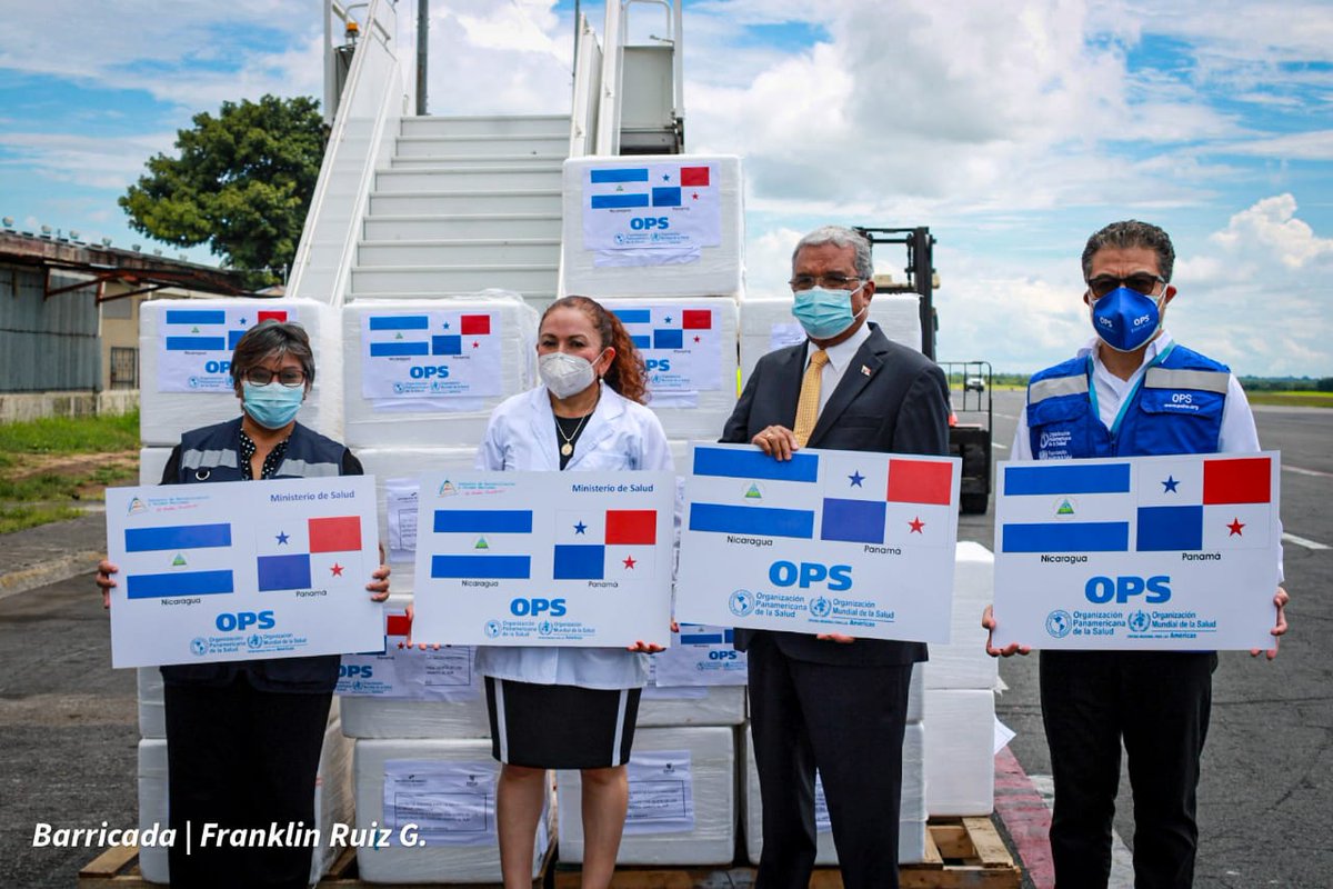 Autoridades del Ministerio de Salud de Nicaragua recibieron esta mañana, 243 mil 800 dosis de vacunas AstraZeneca que han sido donadas por la República de Panamá través del mecanismo Covax. 

¡Vacunandonos Pueblo que Vence! 

#UnidadParaLaProsperidad
#ConDanielEnLa2