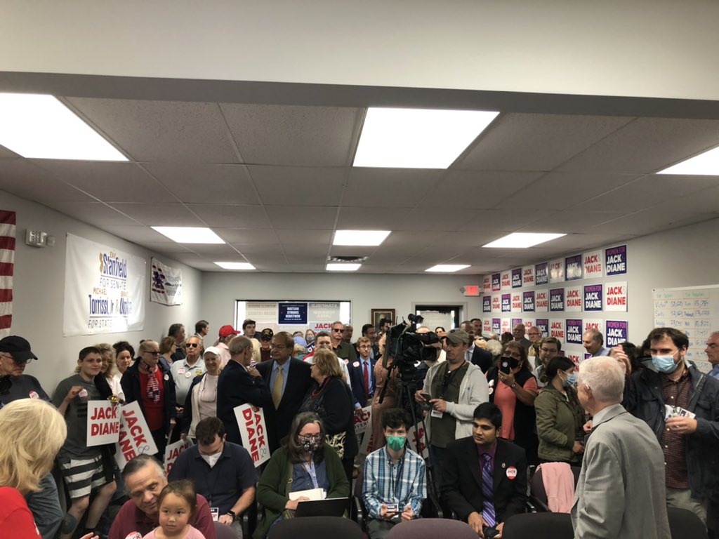 AngeloLamberto's tweet photo. Burlington County is ENERGIZED for the rally with @GOPChairwoman @Jack4NJ @TeamStanfield today! #LeadRight @NJGOP https://t.co/aI5guHpzRC