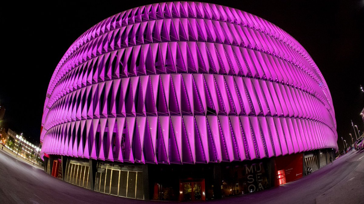 💗 Por las que lucharon. 
💗 Por las que luchan. 
💗 Por las que lucharán.

Hoy y siempre, #SacaPecho.

#DiaMundialdelCancerdeMama

#AthleticClub 🦁