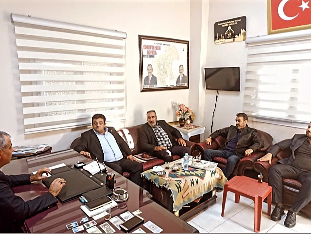 YusufZiyaUral's tweet photo. 📍Muhtar ziyaretlerimize devam ediyoruz..

Seyrantepe Mahalle muhtarımız Veysi Demir,i ziyaret ederek, mahallemiz hakkında istişarede bulunduk.

Misafirperverliğinden dolayı teşekkür eder, Çalışmalarında başarılar dileriz.
@veysidemir63 https://t.co/S7E1GxU64h