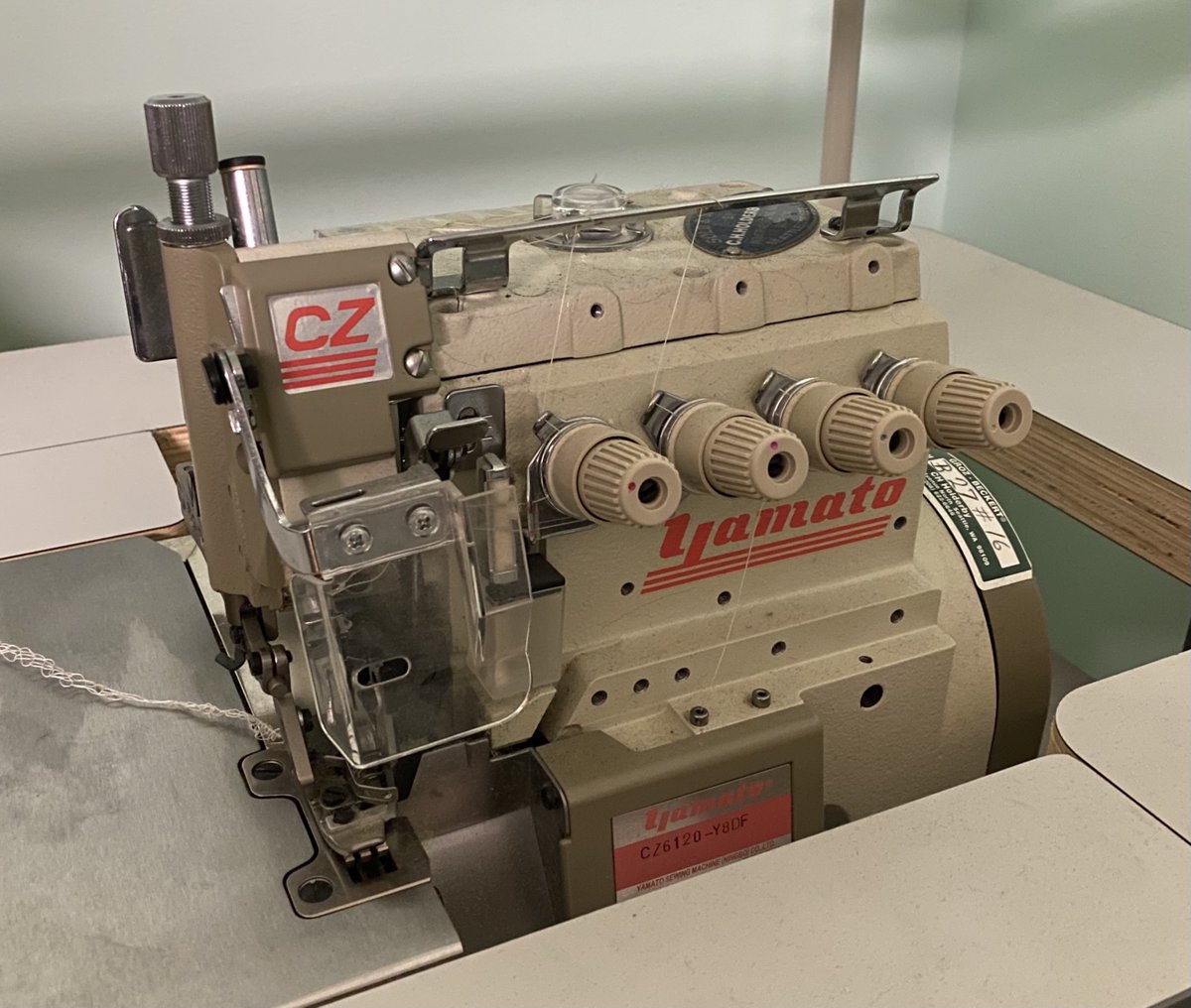 8FootRabbit's tweet photo. Hey PNW makers! I'm selling two powerful, bombproof, industrial sewing machines. They absolutely fly through faux fur. Pickup only, both come with table and motor and are very heavy. RT's greatly appreciated! 

https://t.co/DQUbKg09Cv
https://t.co/6asMefZQQ2 https://t.co/zHESxeBREh
