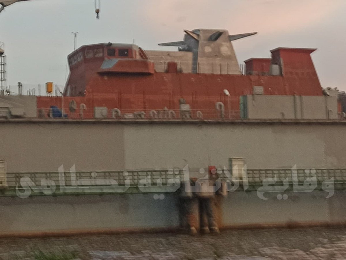 venkatesh_Ragu's tweet photo. The fifth #Iranian light #frigate of the #Mowj project under construction. #iran #navy https://t.co/Tn8b3SG0pD
