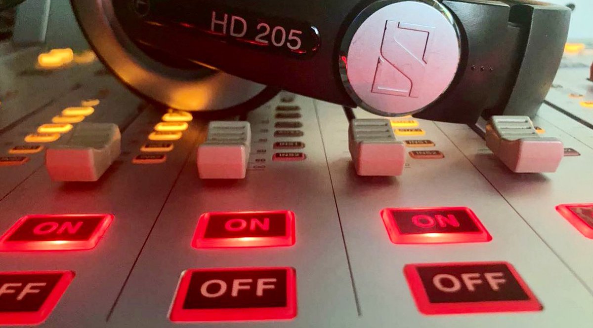 MargaAriza's tweet image. Hoy a las 22h➡️Indilucía🚀en @canalfiesta 🎶Suenan @IZALmusic @VEGAOFICIAL @Alis_oficial @LEONBENAVENTE @TuOtraBonita @LosPlanetasGr @_lalaloveyou_ &amp;amp; @Delaportemusic @MusicCenit @fuelfandango @morgan_musica @Sidecarsrock y más!!▶️canalsur.es/radio/programa…