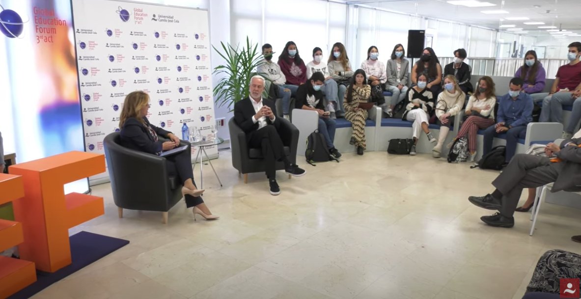 SegoviaNieves's tweet photo. Thank you @snhuprez for such an interesting conversation about Education. I keep many ideas as well as all the attendees, teachers and students at #UCJC.
@gef3act #FutureHigherEd https://t.co/lzFYm3ZpHo