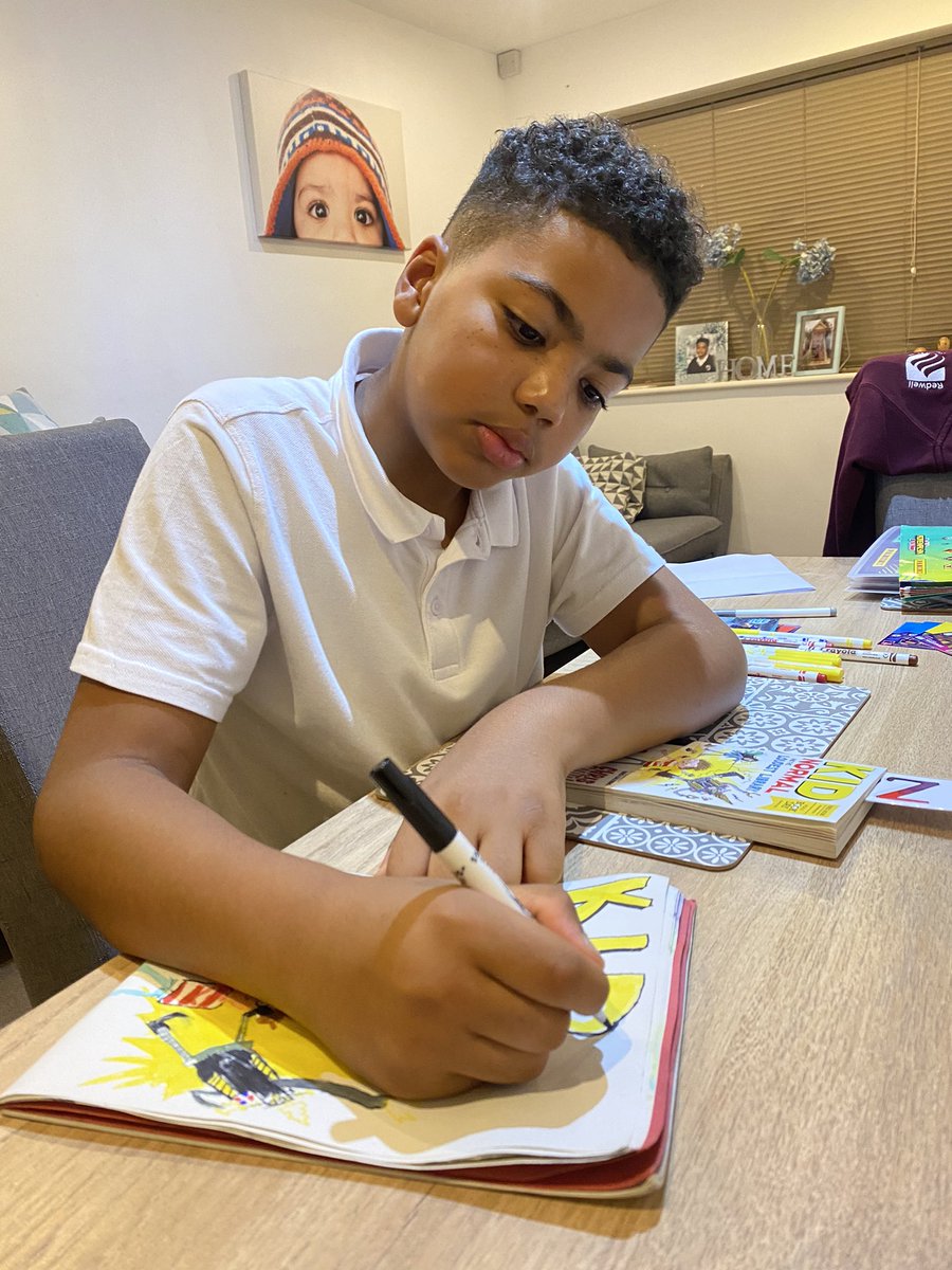 DivisionalPDNGH's tweet photo. Reading another Kid Normal book means drawing another Kid Normal picture. This time all by himself! @gregjames #kidnormal ❤️🤍💛 https://t.co/DCNNaV3a2s
