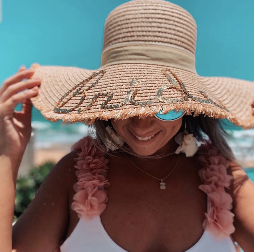 Your bestie deserves one last fling before the ring! So book your unforgettable getaway and win that best friend award. 💗