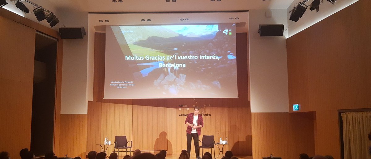bsin50's tweet photo. Un goi immenso el podre escultar la charrada d'un aragonès desacomplejat que ha portat la llengua aragonesa al centro cultural més important de la chermana Catalunya, a l'Ateneu.
Gracias @jorge_pueyo95
#aragonèsateneu https://t.co/Tle1iJ7vZm