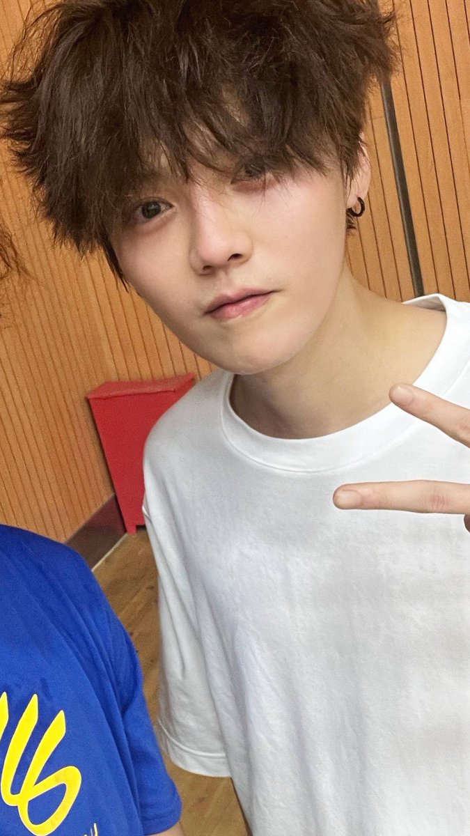 luhansbody's tweet photo. FINALLY https://t.co/XOfCm5Wd1s