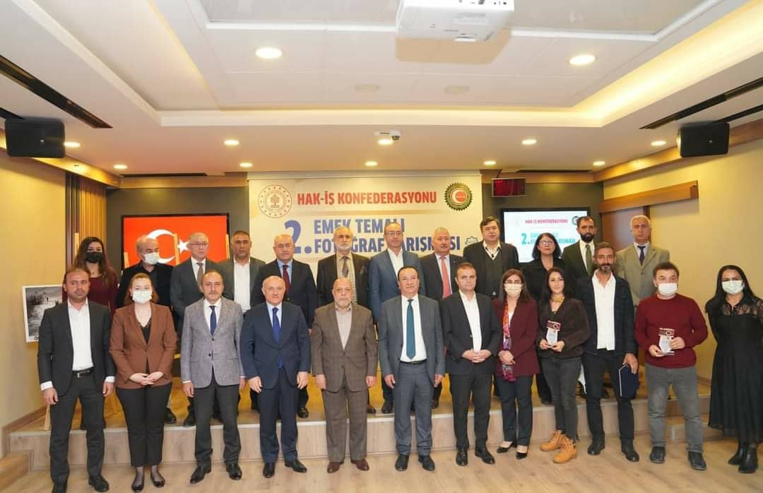 devletsert's tweet photo. GENEL BAŞKAN SERT, HAK-İŞ 2. EMEK TEMALI FOTOĞRAF YARIŞMASI ÖDÜL TÖRENİNE KATILDI

Haber linki ⬇

https://t.co/qWP3JE8oql https://t.co/G8zzPnz9oB