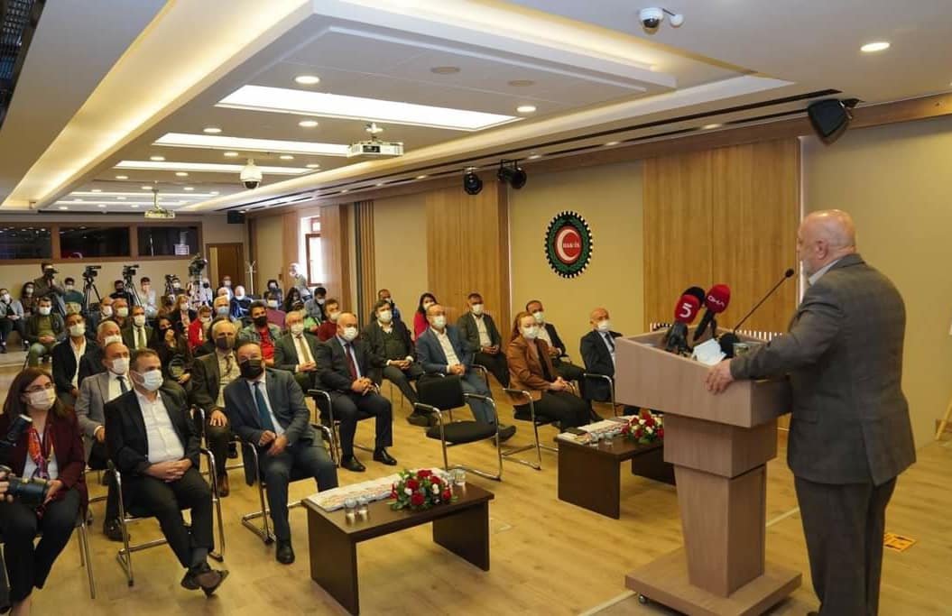 devletsert's tweet photo. GENEL BAŞKAN SERT, HAK-İŞ 2. EMEK TEMALI FOTOĞRAF YARIŞMASI ÖDÜL TÖRENİNE KATILDI

Haber linki ⬇

https://t.co/qWP3JE8oql https://t.co/G8zzPnz9oB
