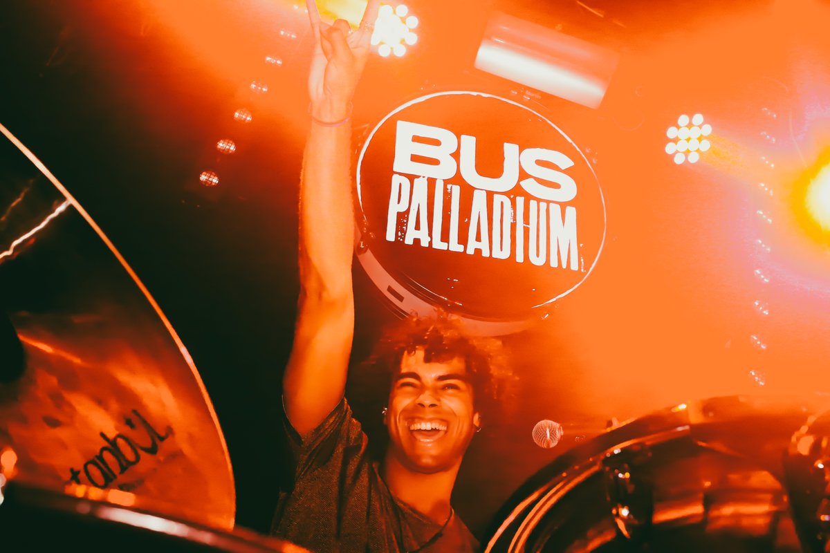 Bus Palladium 15/10/21 by Li Roda-Gil ♡

On en veut encore, retrouvez nous au Supersonic le 9 novembre 🔥