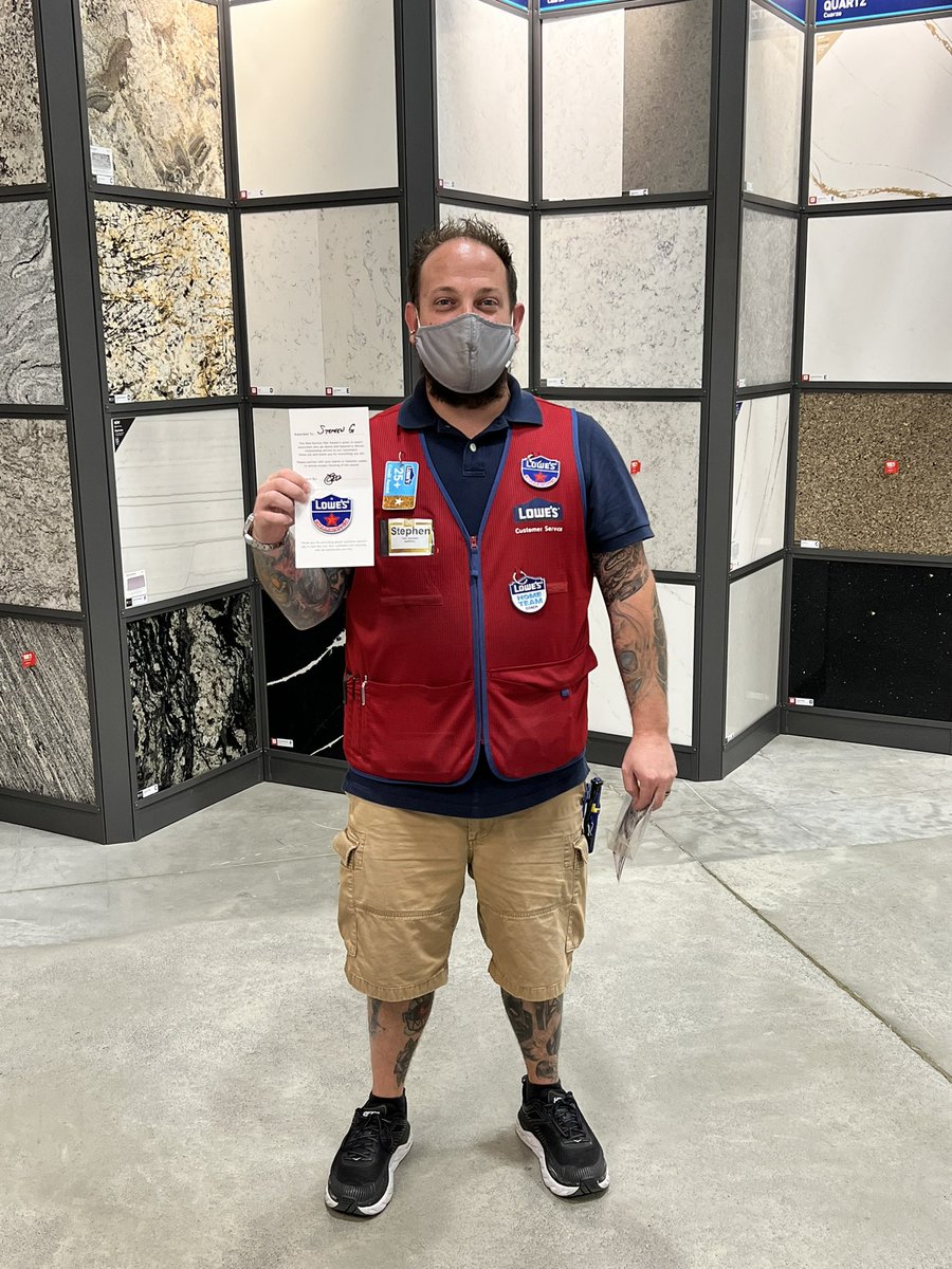 0737Mason's tweet photo. Great spotlight at 737! Discussed wins from last week, new quote to close programs, and our strategy to end Q3 strong! Got to recognize our top 3 performers Sam, Jacob and Stephen, and Stephen for a service star as well! @Lowesofjohnson1 @specialtylowes @1280Market https://t.co/CsZTaR0Wpm