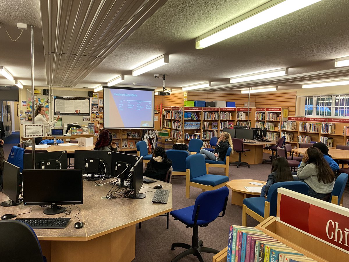 erdingtonacadHT's tweet photo. Great yr 7 settling in eve. Music from student’s in the entrance. Parents &amp; tutors in collaboration. Parents &amp; curriculum leaders unpicking excellence in books &amp; workshops from Urban Devotion on managing Social Media use. Dedication to development from Academy &amp; home partnership. https://t.co/F3owazSfwL