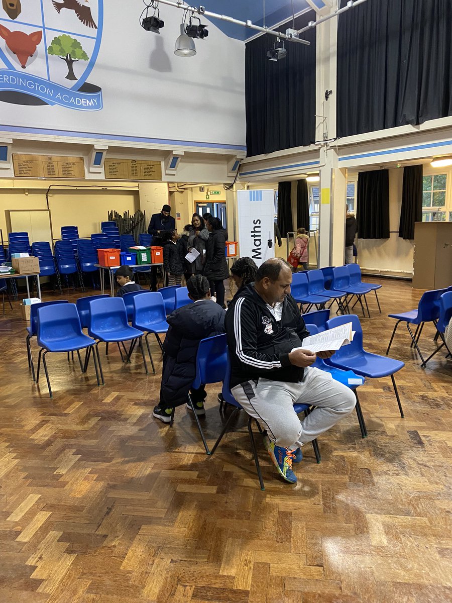 erdingtonacadHT's tweet photo. Great yr 7 settling in eve. Music from student’s in the entrance. Parents &amp; tutors in collaboration. Parents &amp; curriculum leaders unpicking excellence in books &amp; workshops from Urban Devotion on managing Social Media use. Dedication to development from Academy &amp; home partnership. https://t.co/F3owazSfwL
