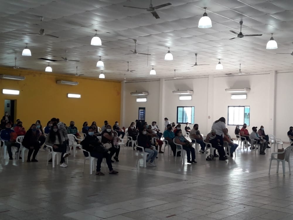 Prosigue la vacunación anticovid en Luque dlvr.it/S9v3yr