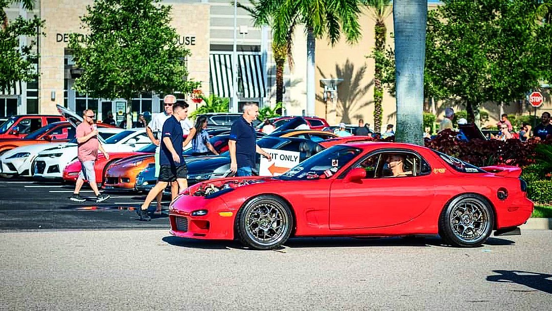 Vens_Taino's tweet photo. Sun shine state 

#rx7 #mazda #b2200 #20b #1320  #b2200 #rotarypower #importtuner #turbo #rx7turbo #draglife #2step #fire #savanna #rotaryengine #13b #12a #rx3 #wankle #jdm #classicimports #customwork #racing #dragracing  #photography  #racing  #followme https://t.co/DNxi2Trrvg