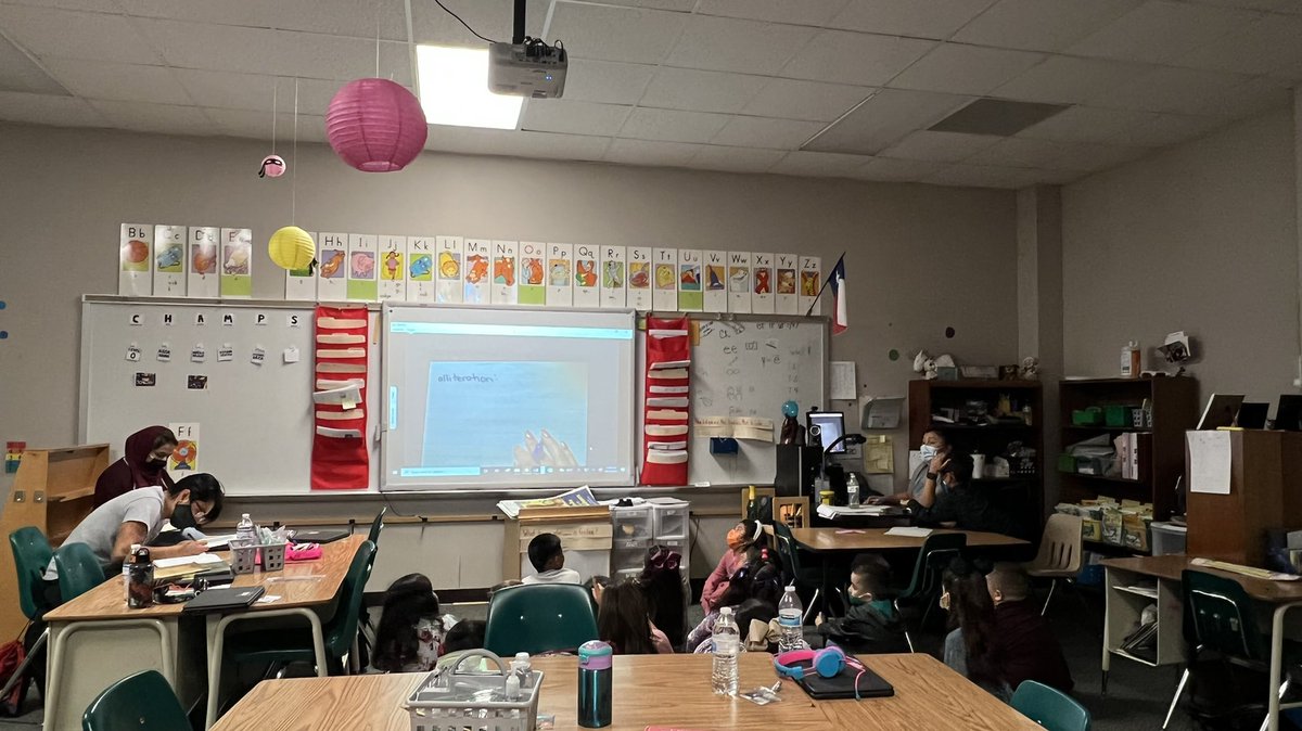 Nici42's tweet photo. Teachers completing peer observations to observe explicit and systematic phonics instruction, structured conversations through turn and talks, and whole group/small group instruction. A fun day of learning for our Matthys teachers! @pisdesela @PasadenaELL https://t.co/3v7SYSfnFy